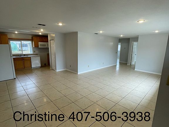 2nd image of 833 Blackwood Dr
