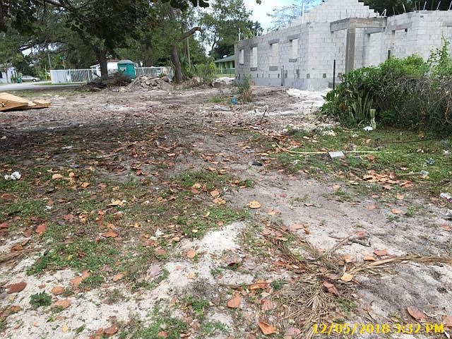 1st image of 2394 NW 81st Ter