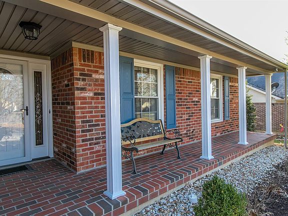 3rd image of 3788 Bingham Dr