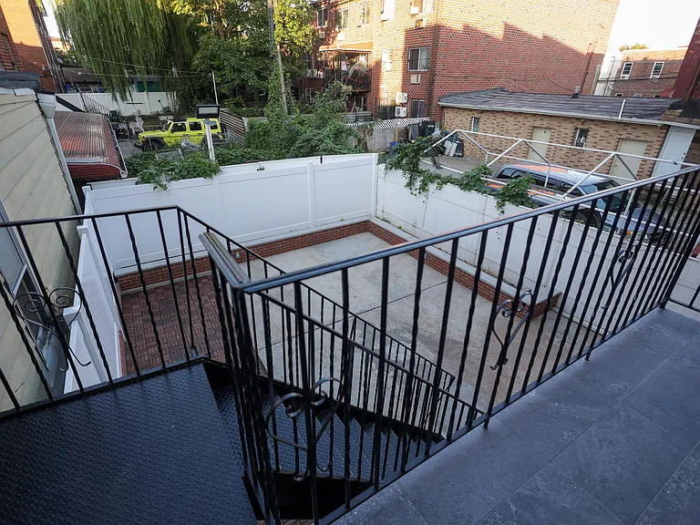 52-19 103rd St #2 — Photo 31