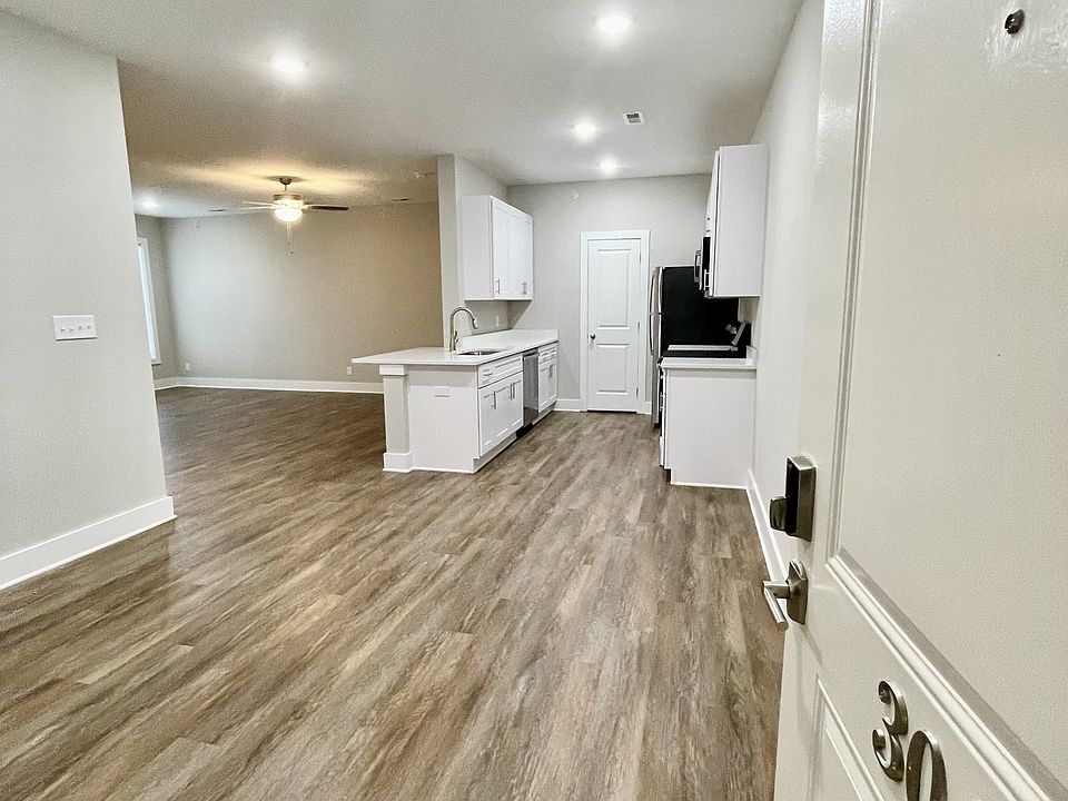 1st image of 253 English Commons Dr #304