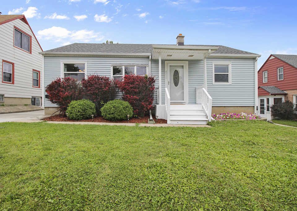 4755 S 7th St, Milwaukee, WI 53221 Zillow