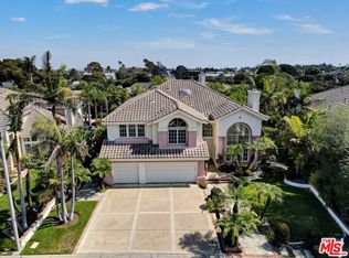 18712 Jockey Cir, Huntington Beach, CA 92648