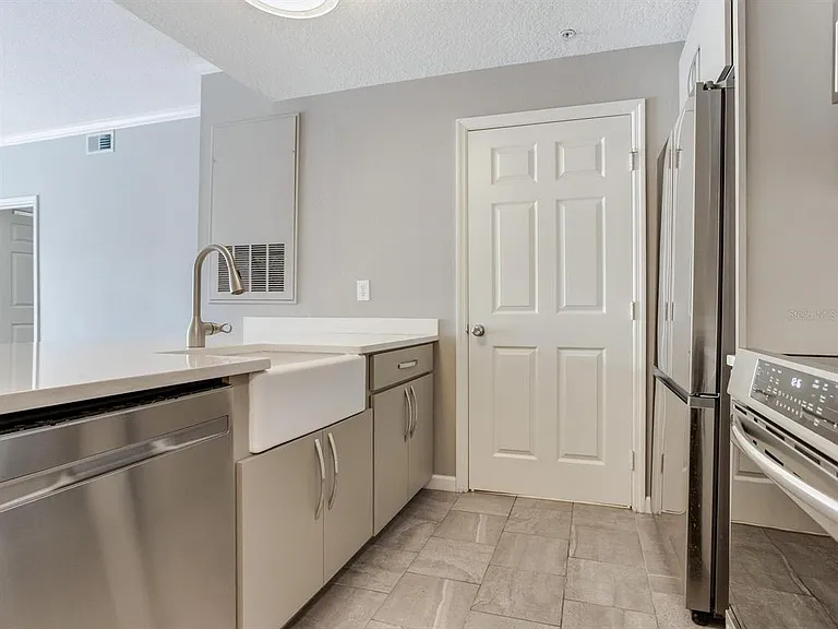 800 S Dakota Ave #206 — Photo 4