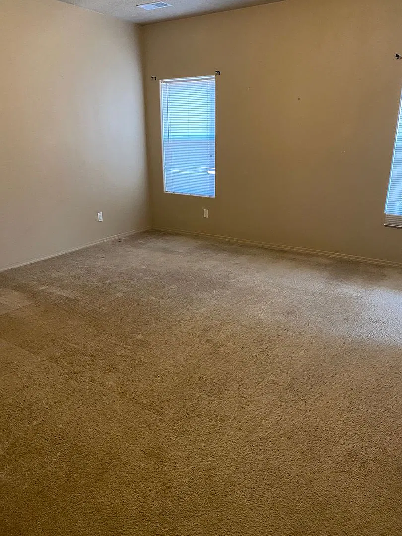 Coming Soon! Beautiful 3 Bedroom Home Located In Foot Hills — Photo 1