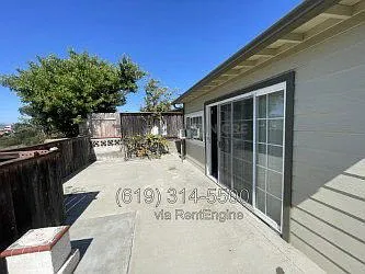 2430 Bartel St — Photo 17