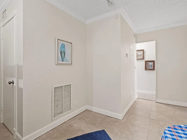 3100 NE 48th St #415 — Photo 30