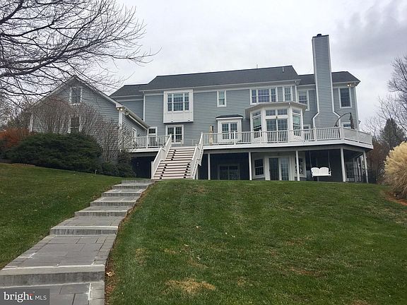 4th image of 18210 Turnberry Dr