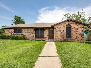 6156 Estill Dr, Watauga, TX 76148