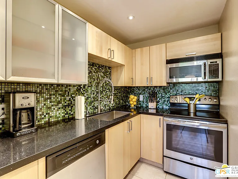 420 N Villa Ct #200 — Photo 9