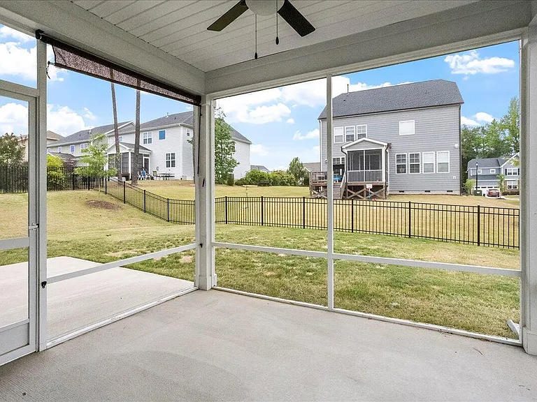 1829 Knights Crest Way — Photo 38