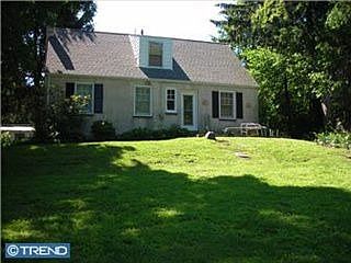 2nd image of 7806 Woodlawn Ave