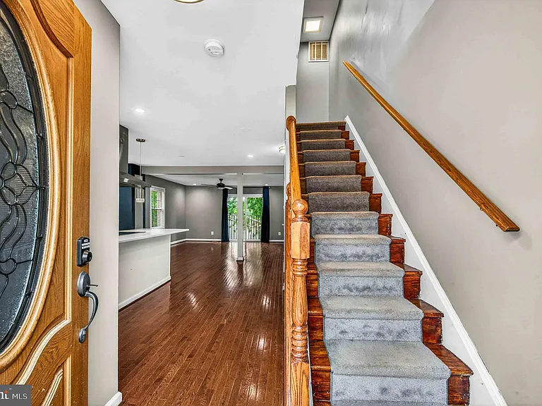 16611 Geddy Ct — Photo 3