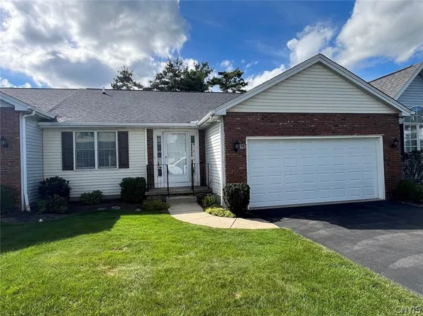 79 Hillcrest Hts, Buffalo, NY 14224