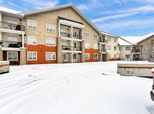 26 SE Val Gardena Vw SW #415, Calgary, AB T3H 5Z5