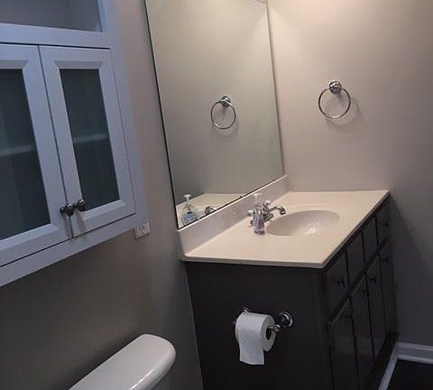Front bathroom 9'6"x4'
