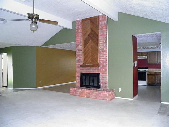 5th image of 8310 Quail Burg Ln