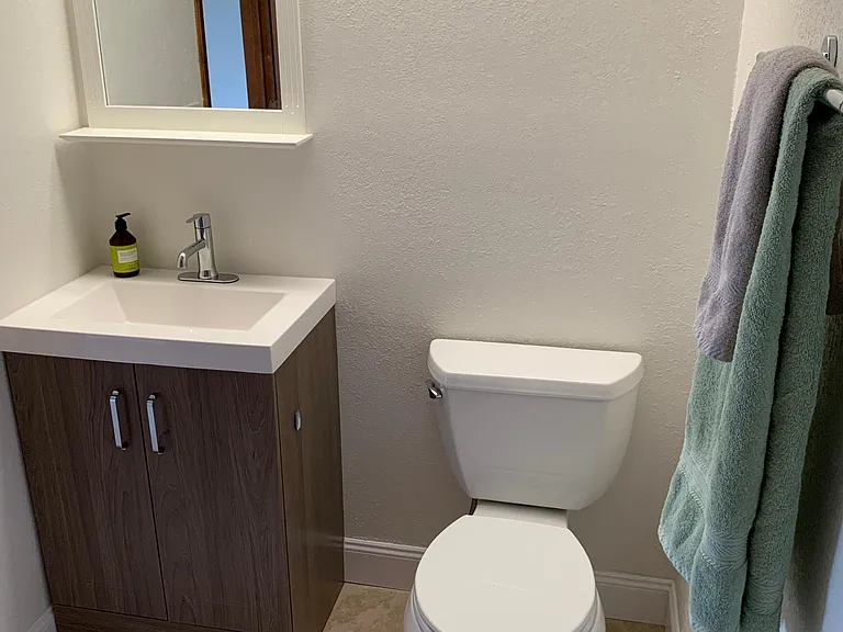 270 Emerson Dr NW — Photo 6