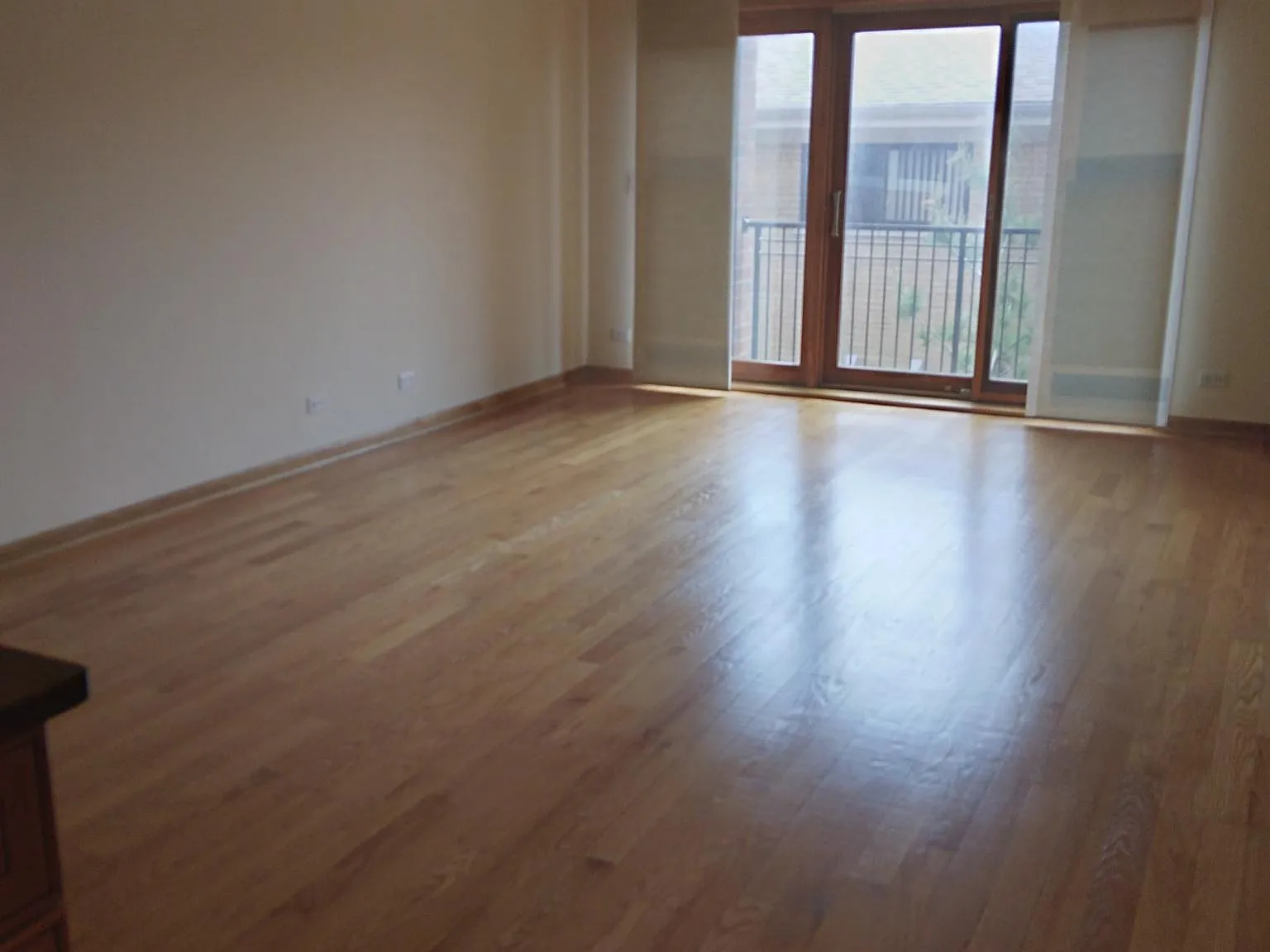 2 bed, 1300 sqft, $2,500 — Photo 4