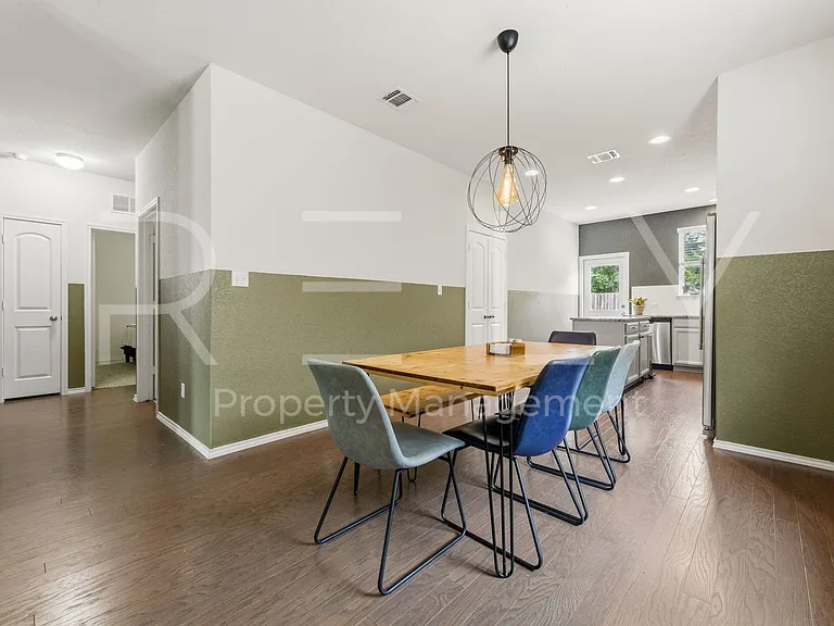 1600 Cliffbrake Way — Photo 15