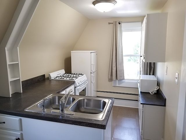 2nd image of 337 Hoy Ave