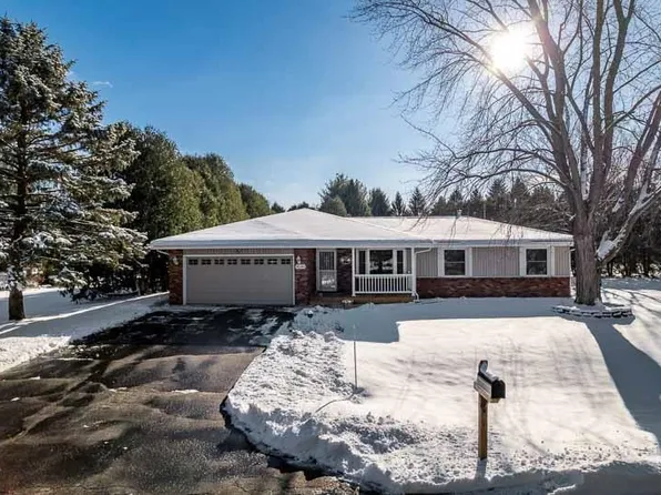 13707 Rustlers Row, Rockton, IL 61072