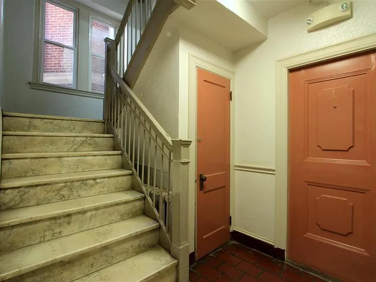 4 Craigie St #1A — Photo 9