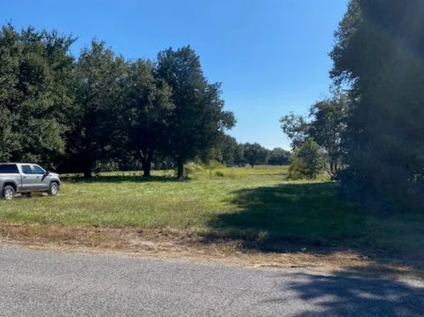 4303 Captain Cade Rd, Youngsville, LA 70592