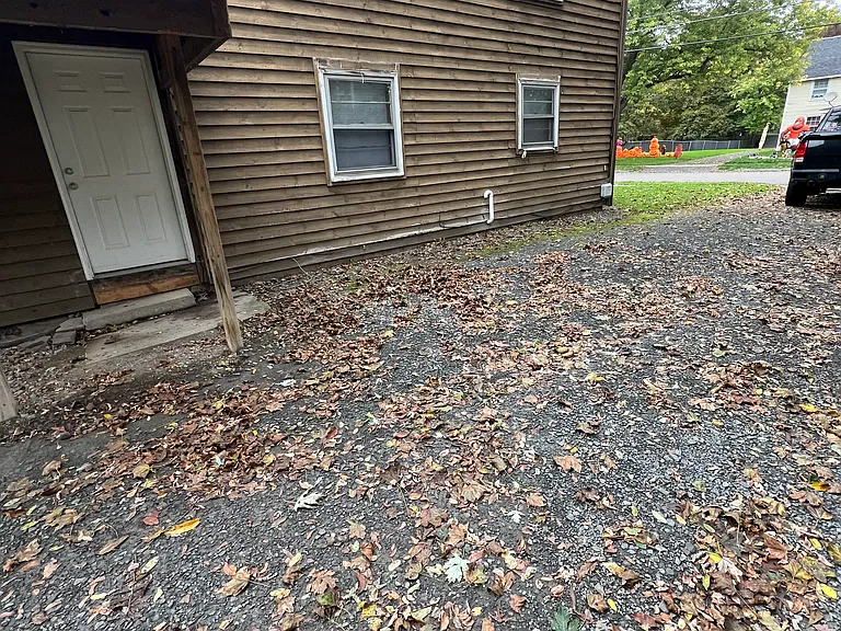 260 Allen St #A — Photo 6