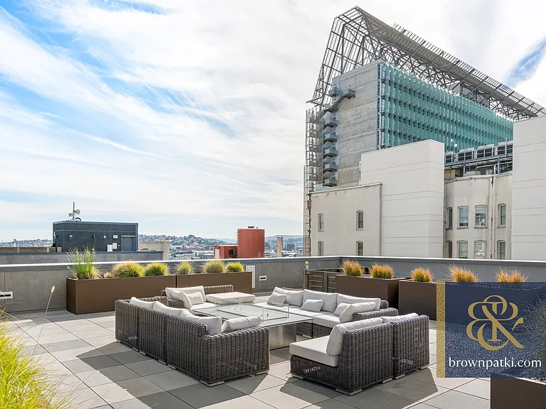 1075 Market St #807 — Photo 15