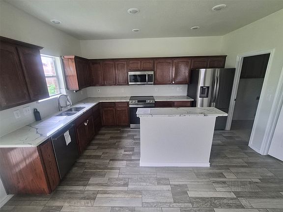 4th image of 9209 Nathan Dr
