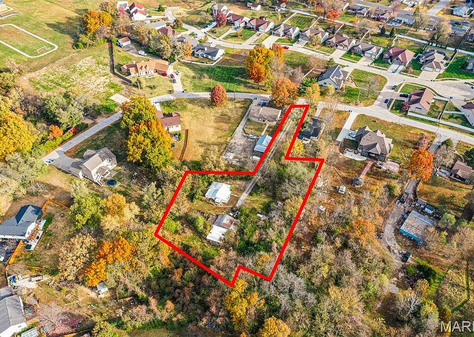 1st image of 401 Blanche Dr