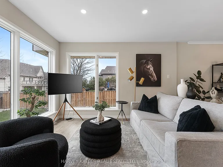 66 Westwood Ln — Photo 12
