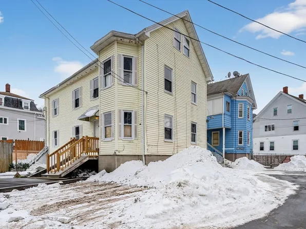 10 Valley Ave, Lynn, MA 01902