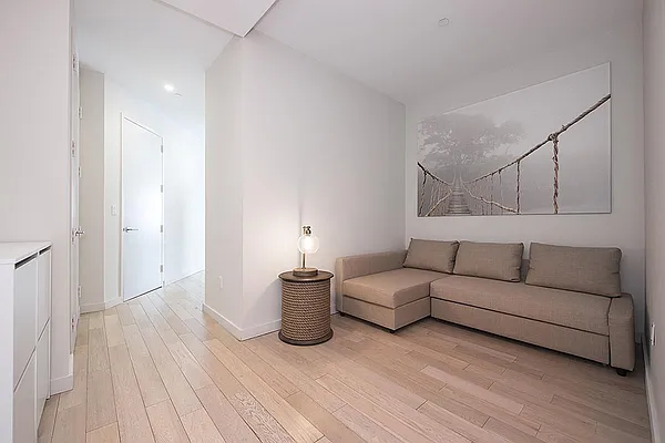 Rented by Evans Real Estate | media 22