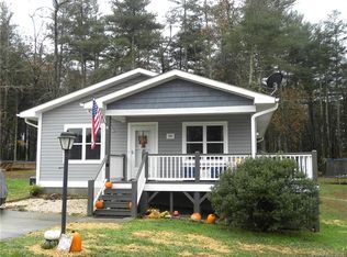 526 Ida Rogers Dr, Hendersonville, NC 28792