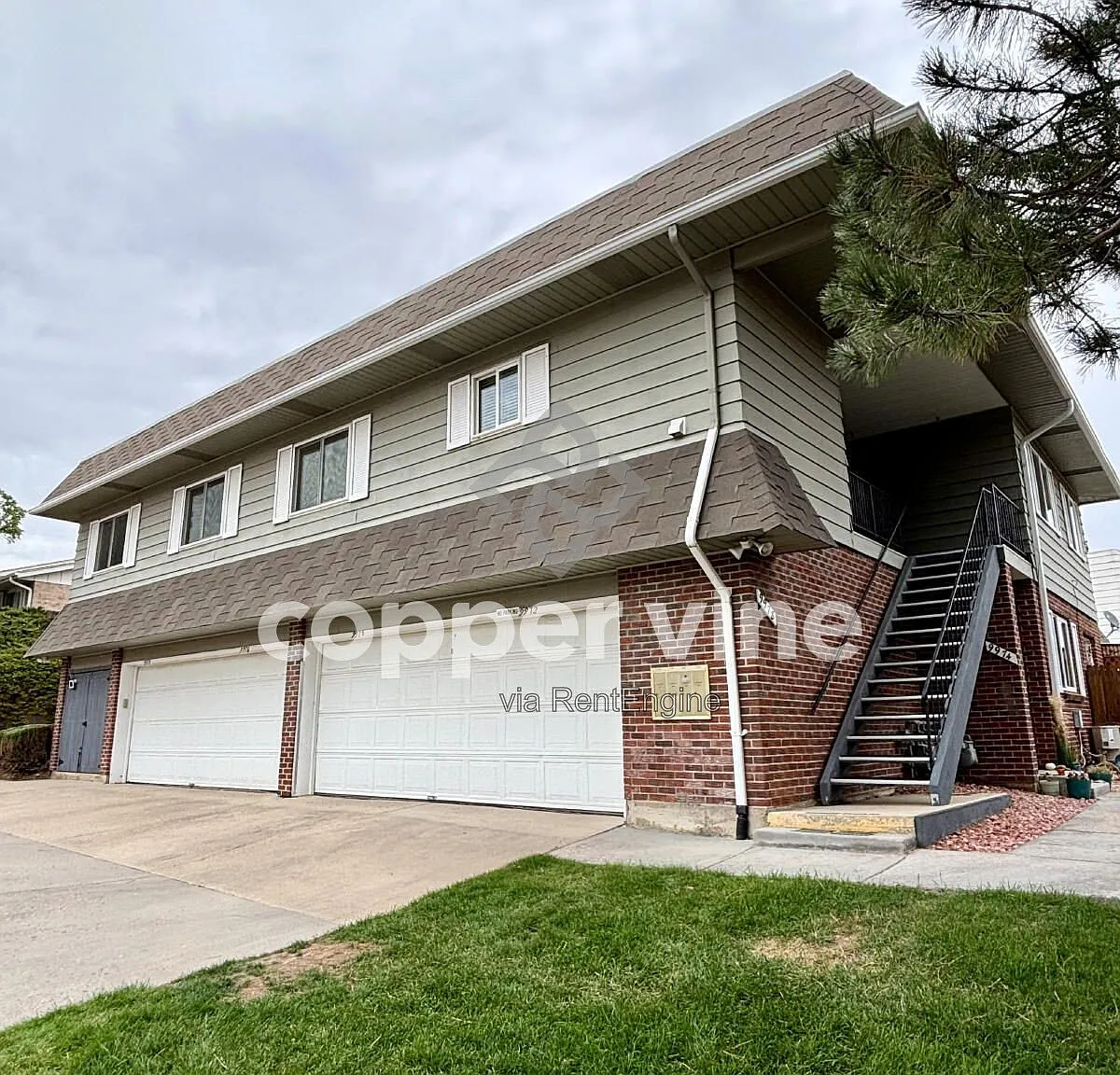 2 bed, 1.0 bath, 980 sqft, $1,930 — Photo 1