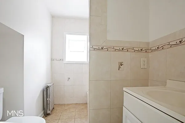 Rented by MNS | media 18