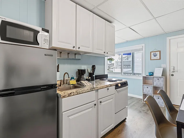 44 E Grand Ave #464 — Photo 4