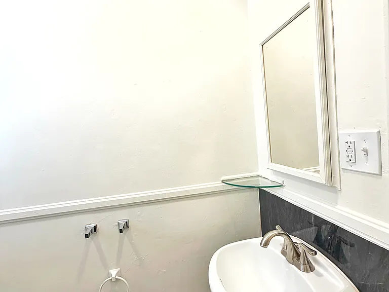 5323 Alessandro Ave — Photo 13