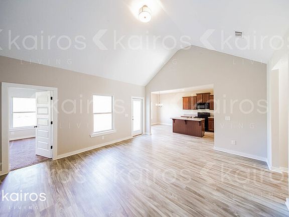 3rd image of 8019 Shadesbrook Dr
