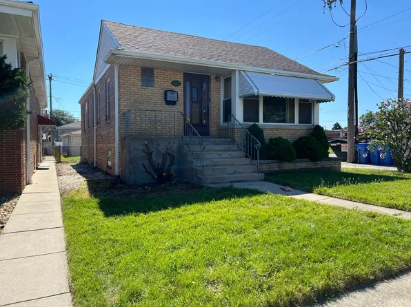 5447 S Oak Park Ave, Chicago, IL 60638