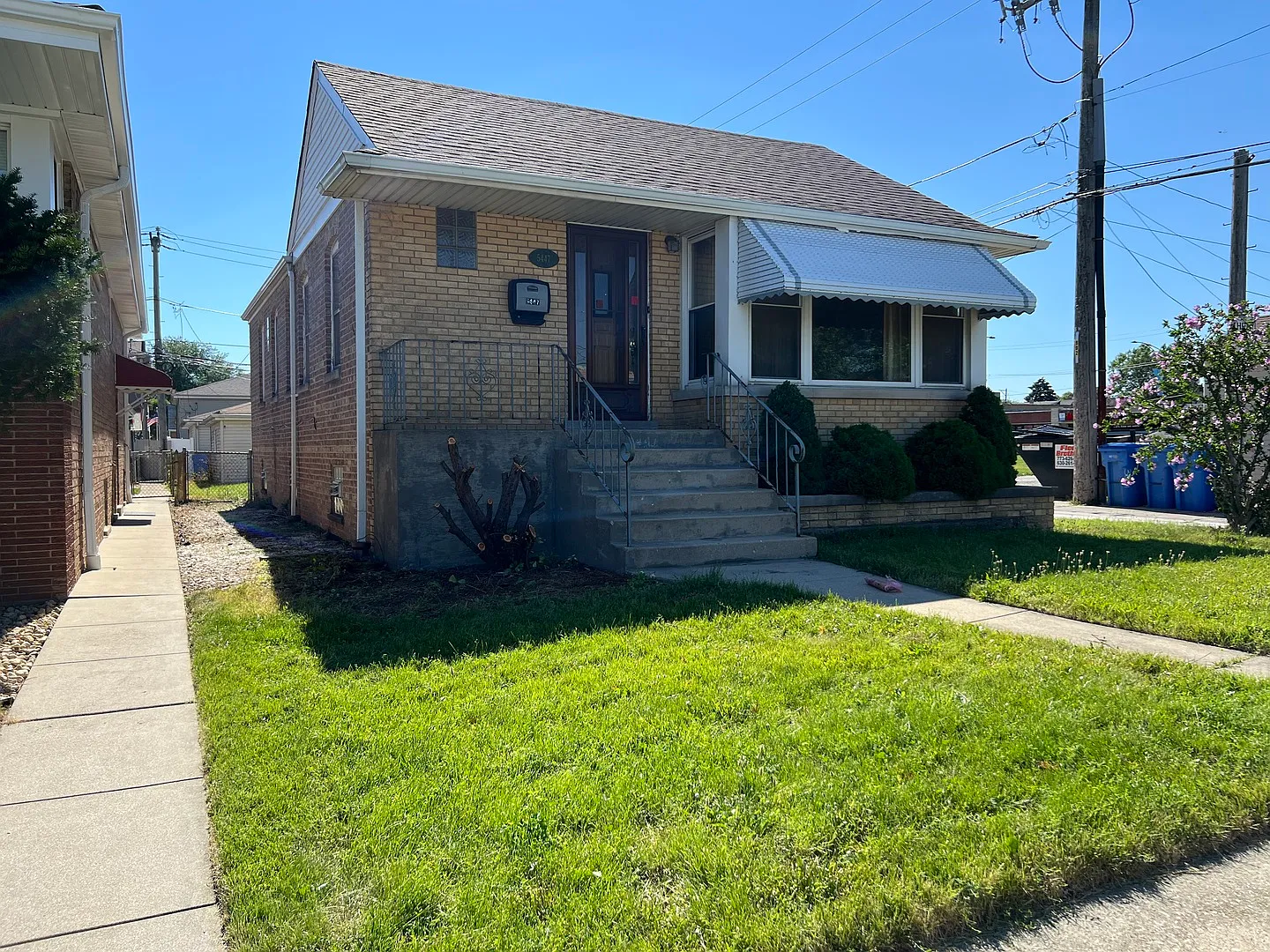 5447 S Oak Park Ave photo 1