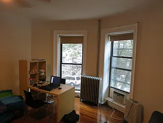 Rented by Raz Realty