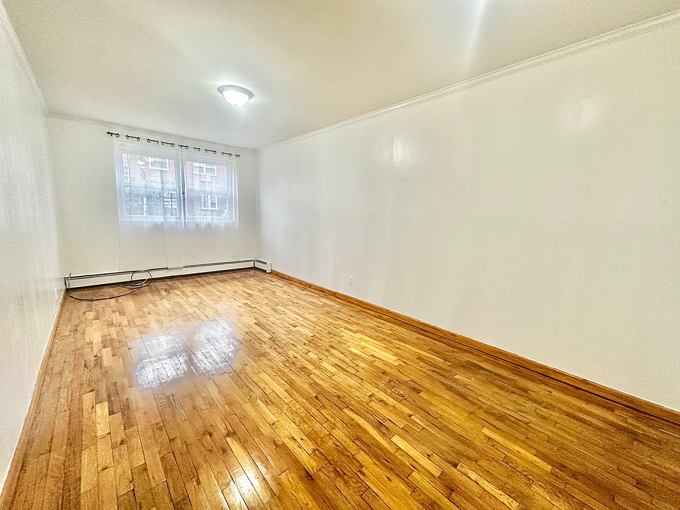 1st image of 15356 77th Ave APT 1