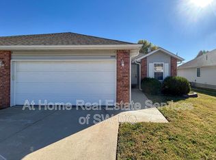308 Excalibur Ct #B, Willard, MO 65781