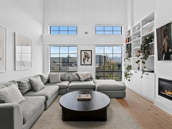 237 E 4th Ave #417, Vancouver, BC V5T 4R4