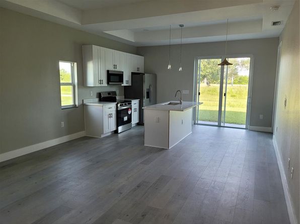 1 Davit Ct