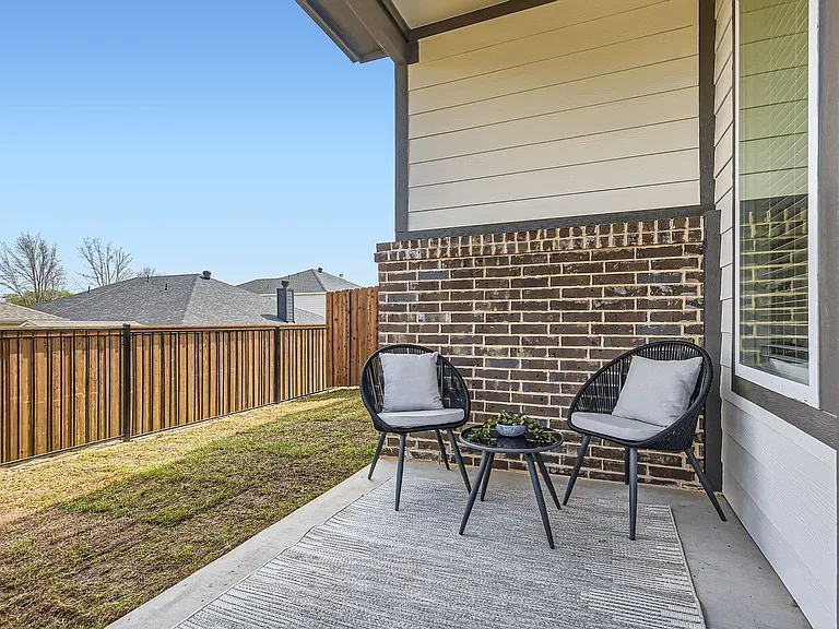 8119 Sawyer Dr — Photo 26