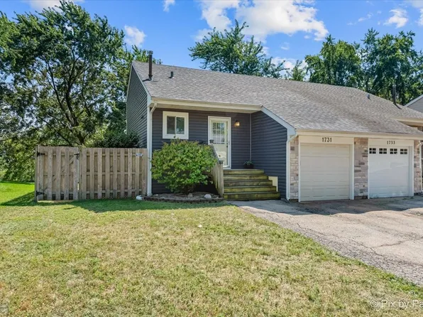1731 Whitney Dr, Hanover Park, IL 60133